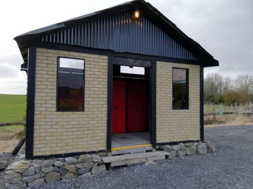 Mayo Glamping Castlebar Exterior foto